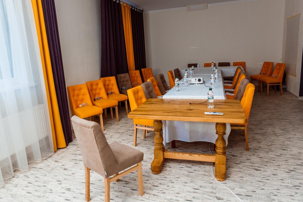 Hotel&Restaurant Premium Club Jaremtje Exteriör bild